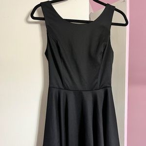 GUESS BLACK STRAPLESS COCKTAIL DRESS OPEN CRISS CROSS BACK ZIPPER/ MESH CUTOUTS